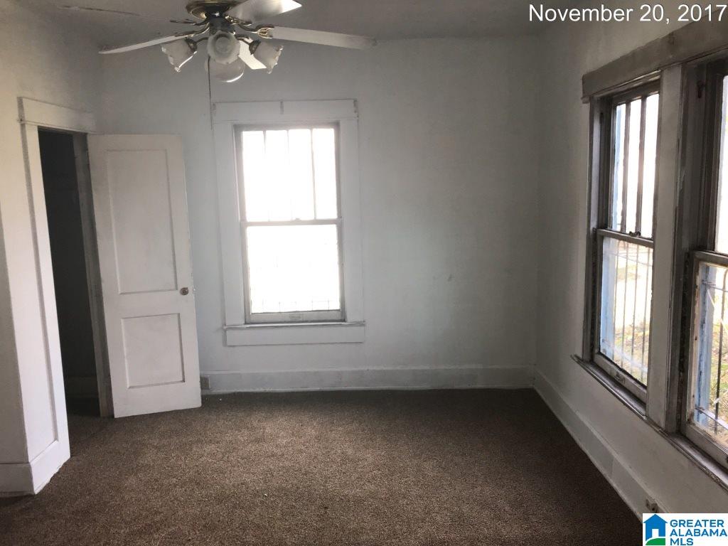 916 17th Way Southwest Birmingham, AL 35211 - Photo 6 of 15