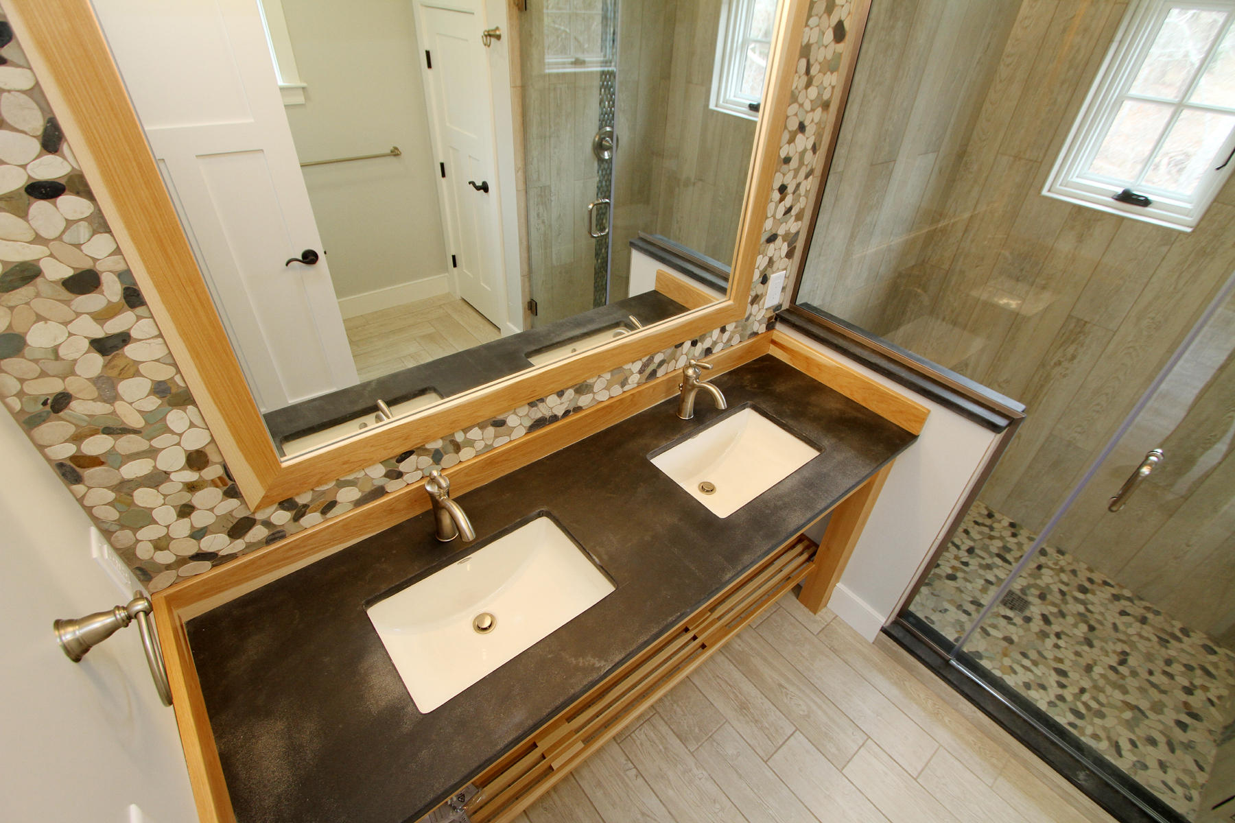 33 Gesner Road Orleans, MA 02653 - Photo 28 of 35 Bedroom # 2 ensuite bath