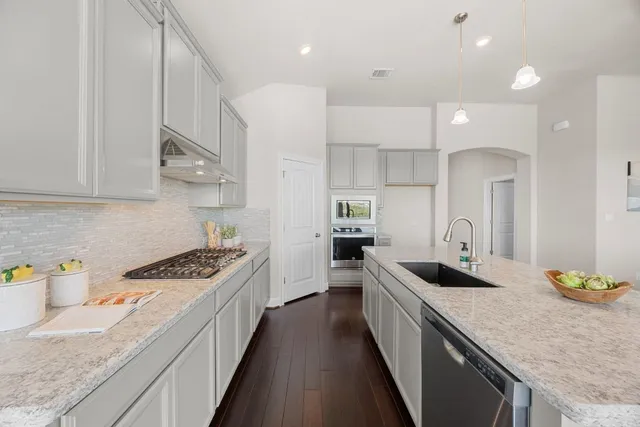 $650,000 | 5501 La Canada Way, Austin, TX 78738