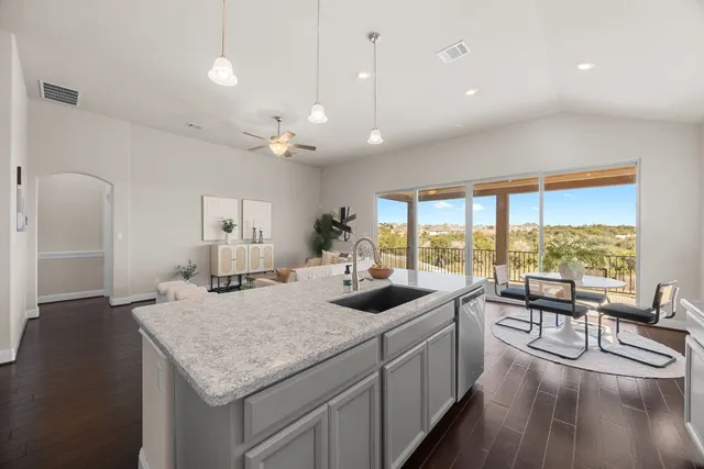 $650,000 | 5501 La Canada Way, Austin, TX 78738