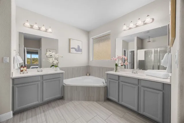 $650,000 | 5501 La Canada Way, Austin, TX 78738