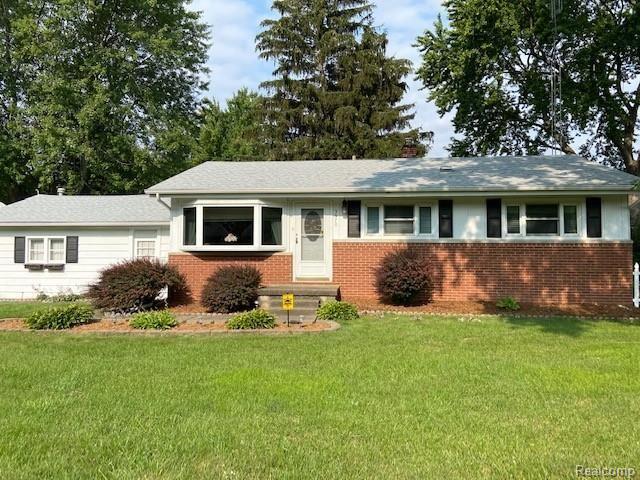3370 Hammerberg Road Flint, MI 48507 - Photo 1 of 25 IMG_7066.jpg