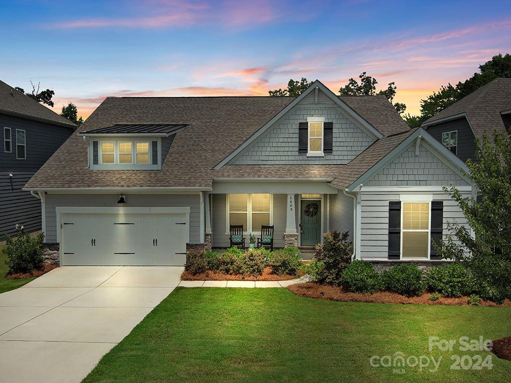 2009 Paddington Dr