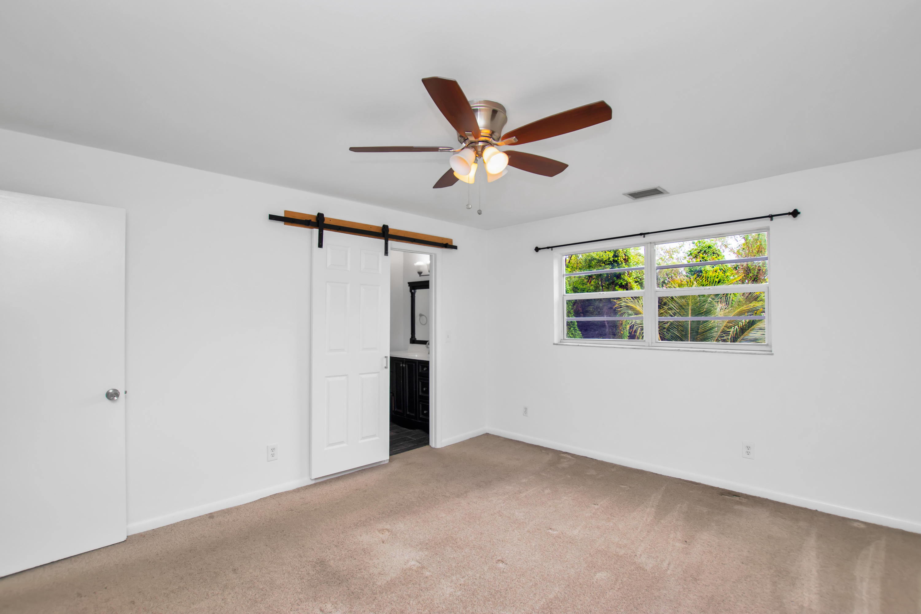 27058 Angelfish Road Summerland Key, FL 33042 - Photo 15 of 38 Master bedroom 2