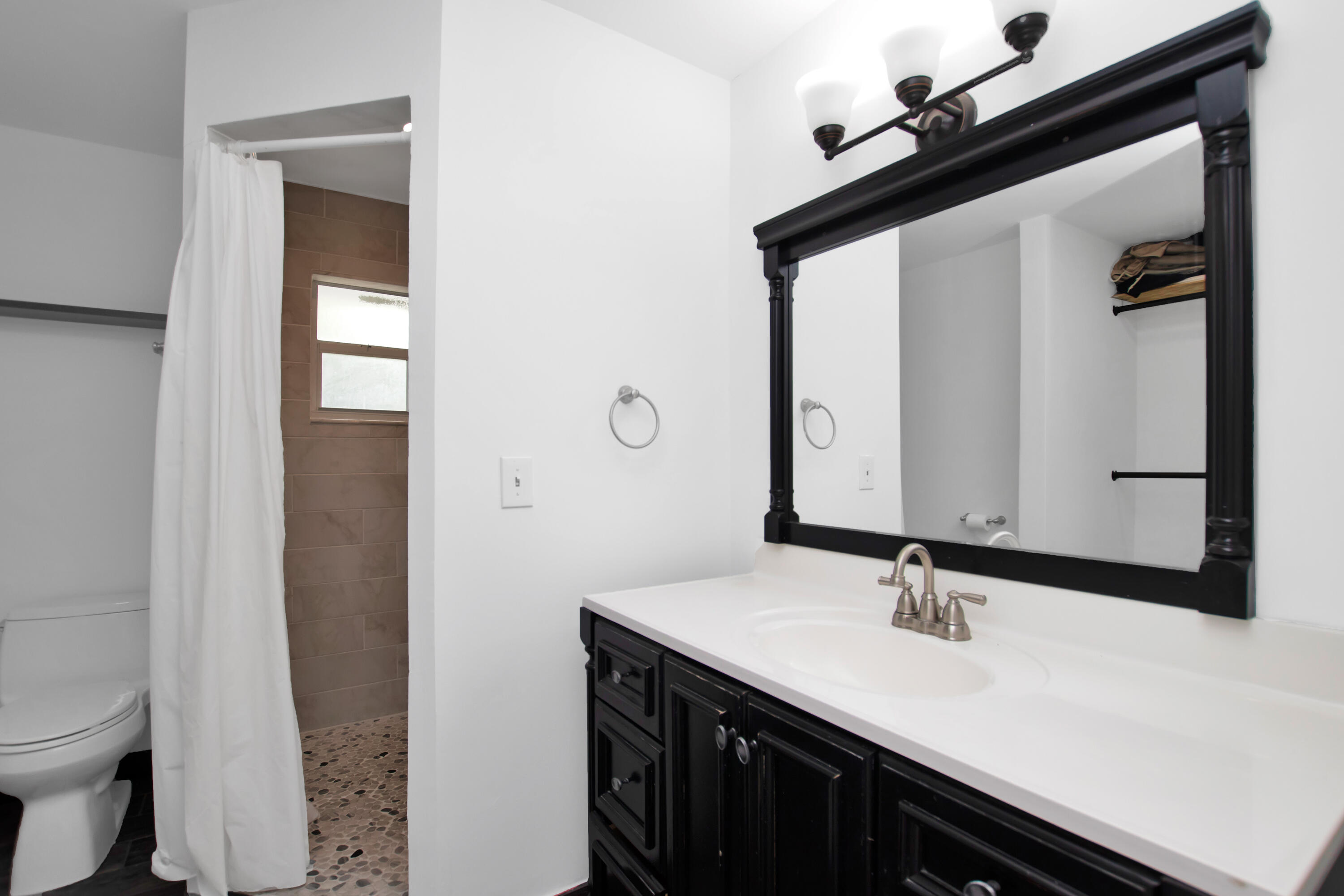 27058 Angelfish Road Summerland Key, FL 33042 - Photo 18 of 38 Master bath