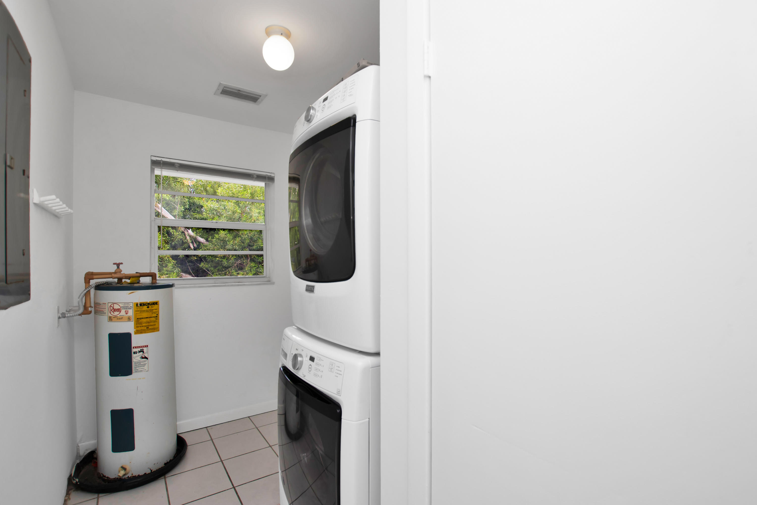 27058 Angelfish Road Summerland Key, FL 33042 - Photo 27 of 38 Laundry/Utility room