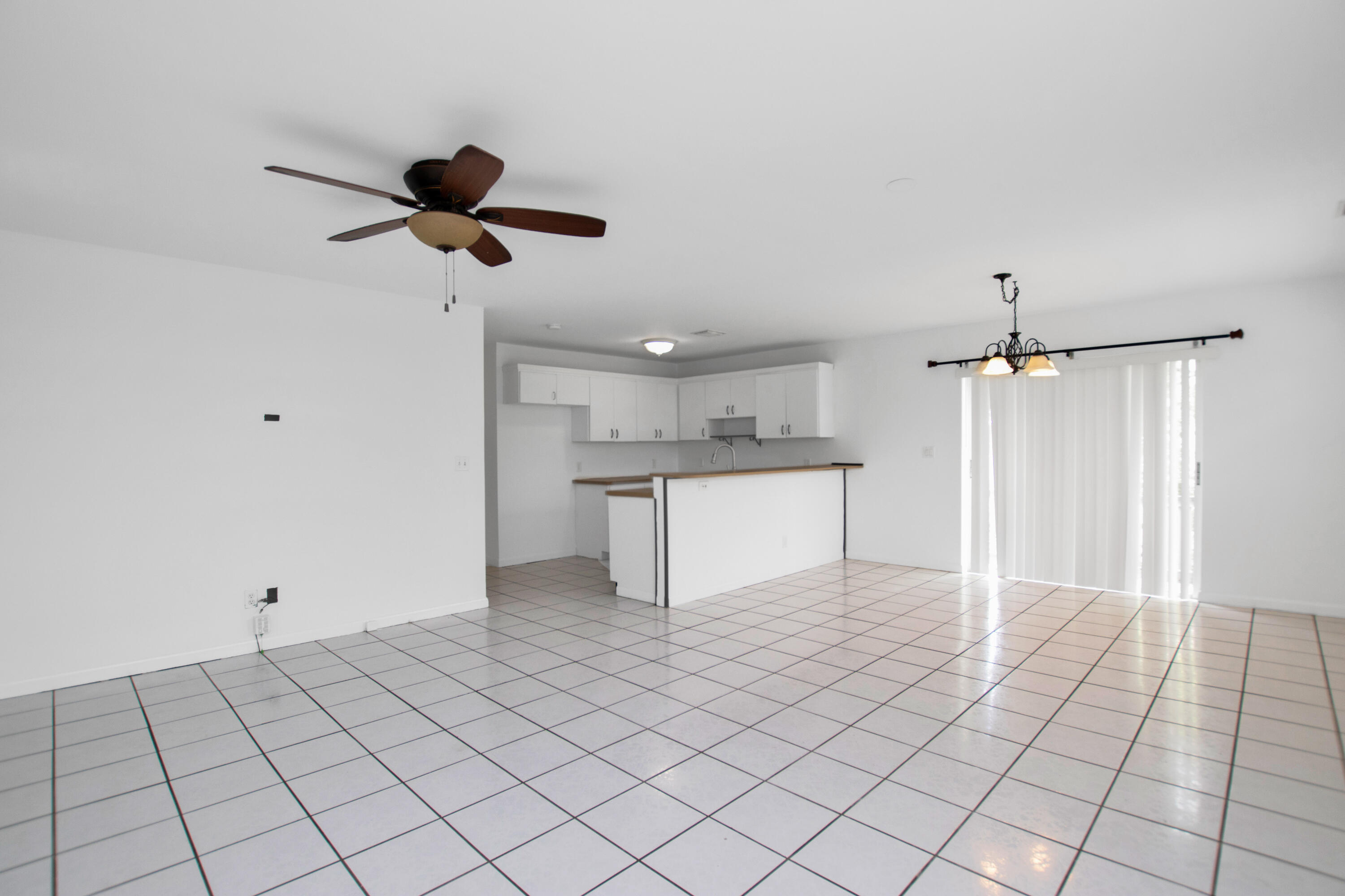 27058 Angelfish Road Summerland Key, FL 33042 - Photo 9 of 38 Living & dining area 2