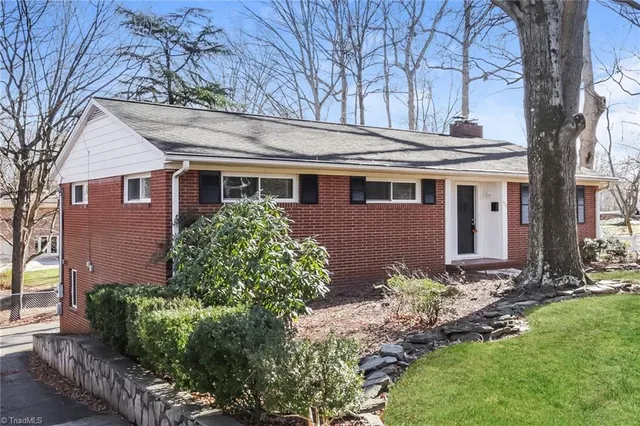 $1,675 | 1521 Drumcliffe Road Southwest, Winston-Salem, NC 27103