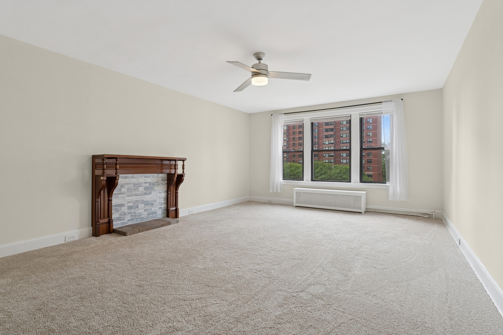1755 East 55th Street, Unit 503 Chicago, IL 60615 - Photo 5 of 20
