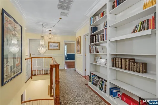 a view of an entryway with workspace