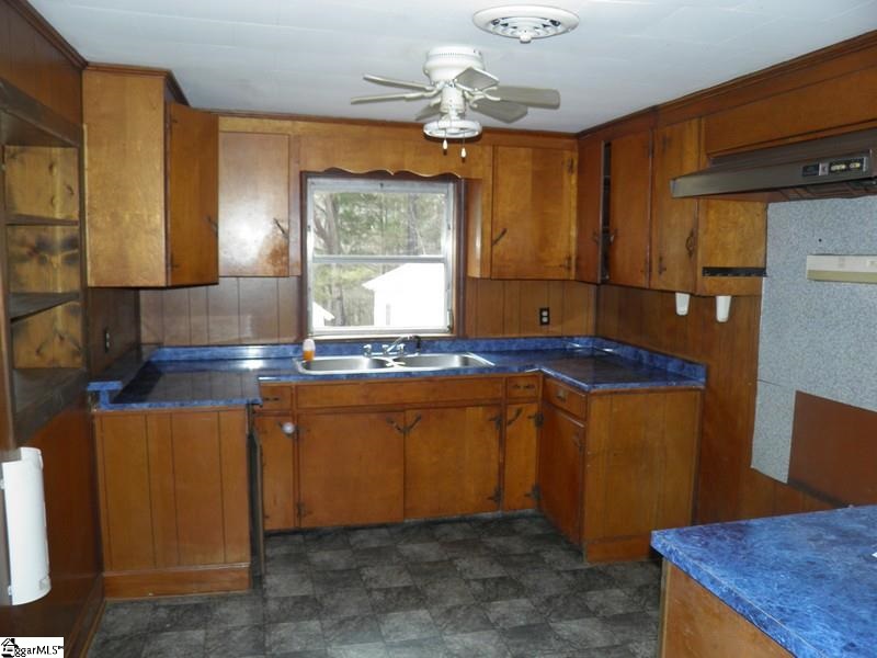 886 Brook Road Clinton, SC 29325 - Photo 7 of 14 Gallery Image 7
