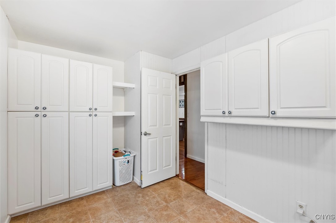 892 Clark Street Road Aurelius, NY 13021 - Photo 16 of 41 Laundry Room