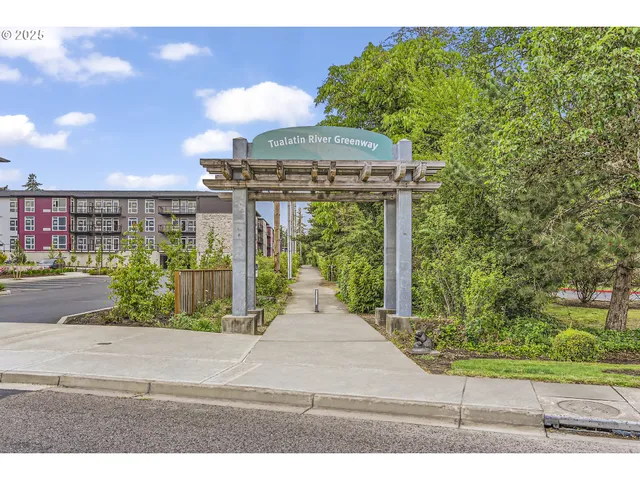 $677,100 | 23045 Southwest 89th Avenue, Tualatin, OR 97062
