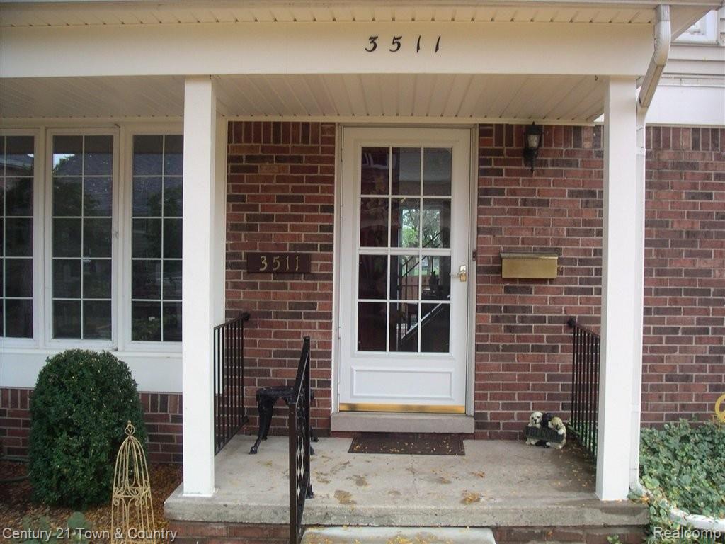 3511 Crooks Road Royal Oak, MI 48073 - Photo 3 of 26 3FrontEntrance.JPG