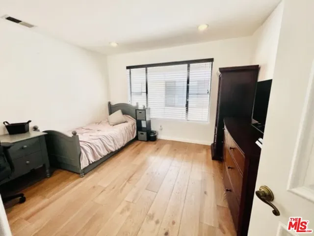 $5,499 | 221 South Gale Drive, Unit 401, Beverly Hills, CA 90211