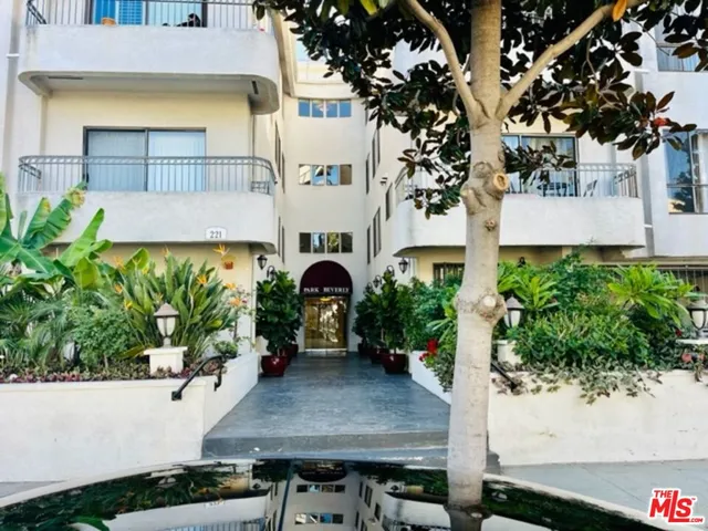 $5,000 | 221 South Gale Drive, Unit 401, Beverly Hills, CA 90211