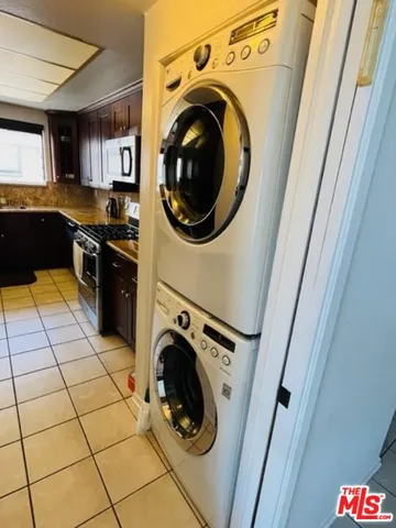 $5,000 | 221 South Gale Drive, Unit 401, Beverly Hills, CA 90211