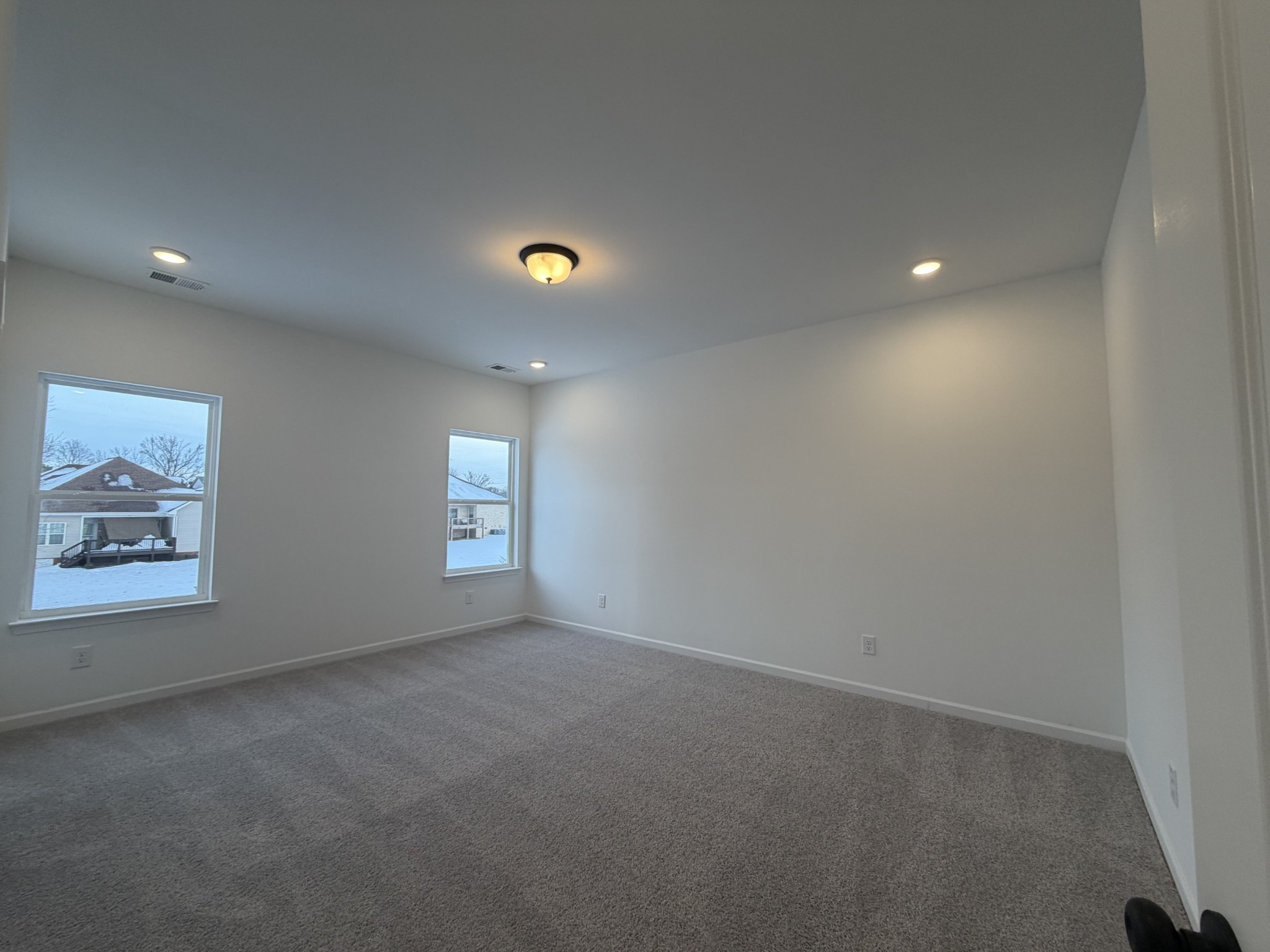 119 Yarrow Loop Clarksville, TN 37043 - Photo 11 of 25 an empty room with windows and closet