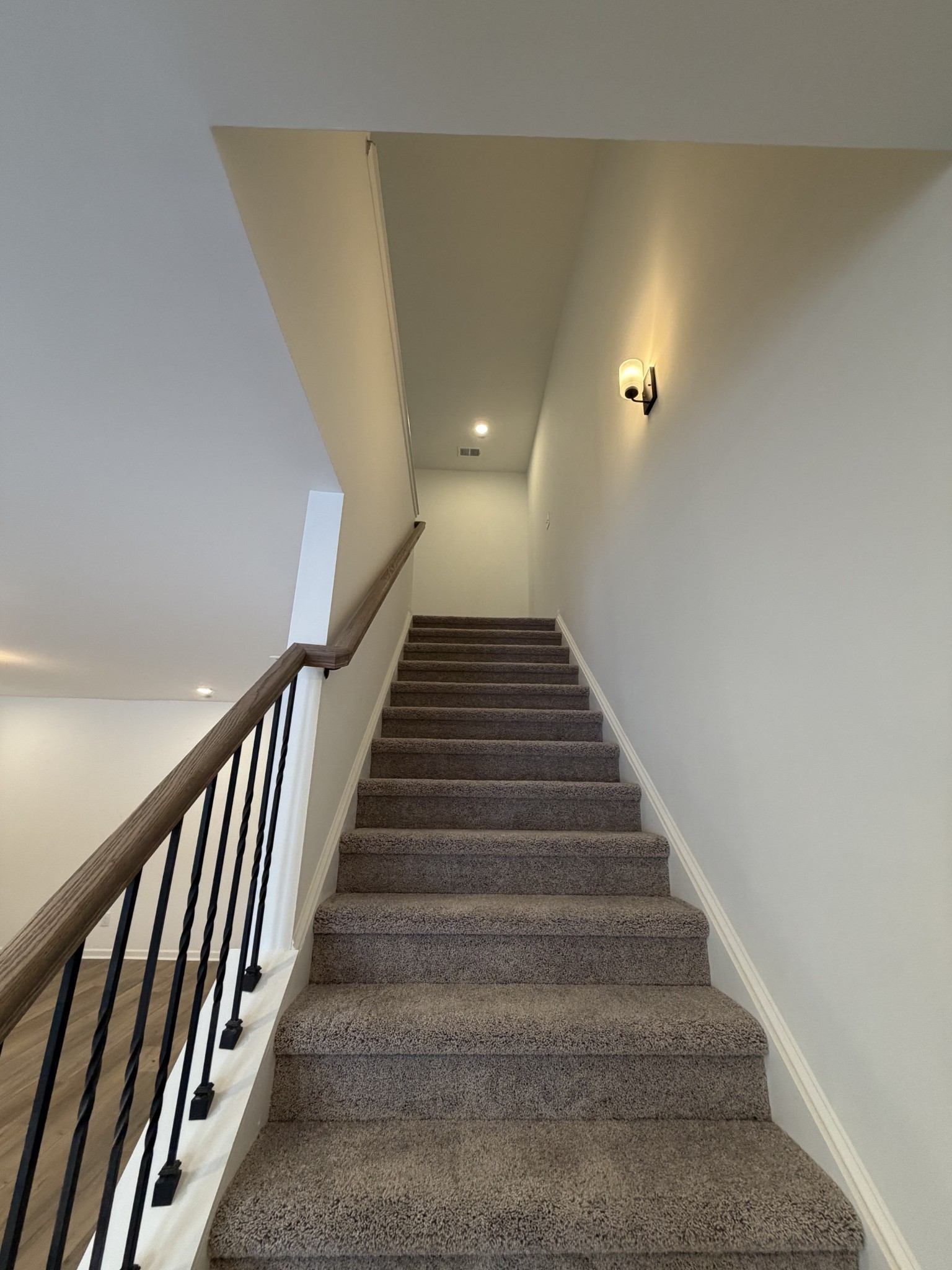 119 Yarrow Loop Clarksville, TN 37043 - Photo 8 of 25 a view of entryway
