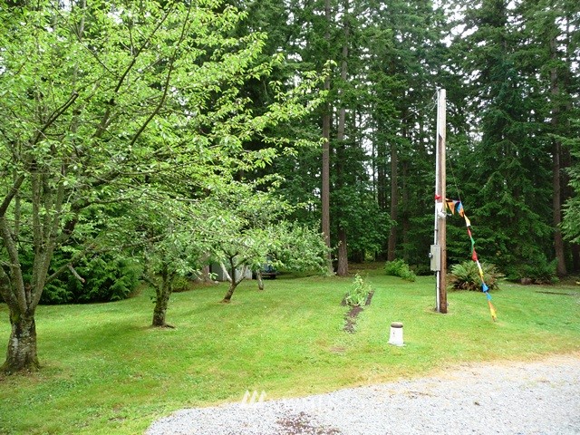 1310 Midcrest Road Camano Island, WA 98282 - Photo 9 of 10 Gallery Image 9