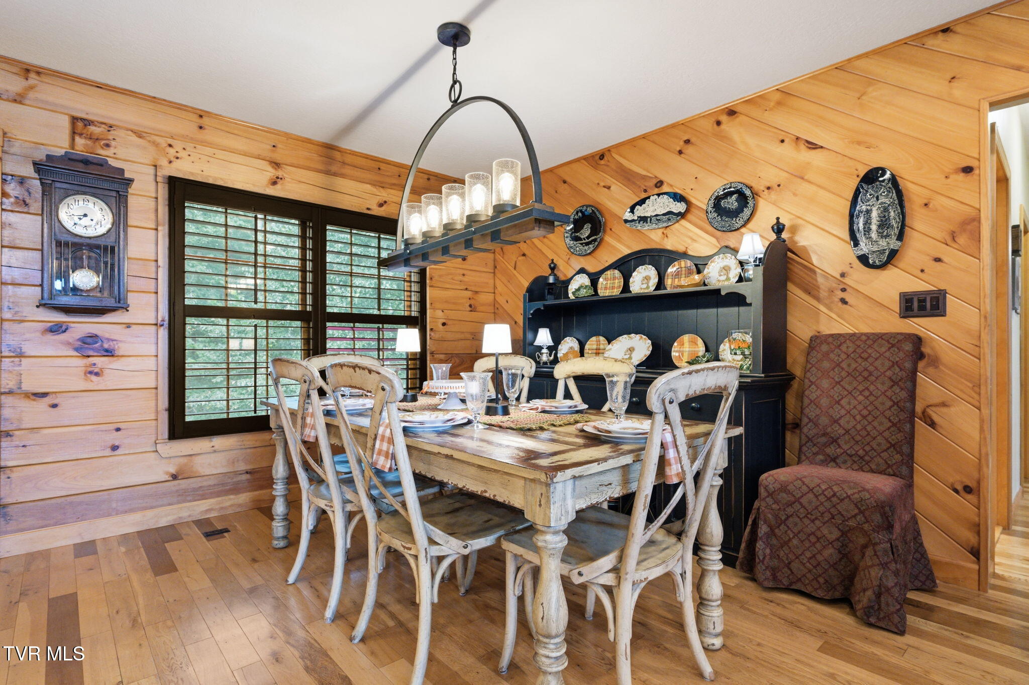329 Harbor View Road Butler, TN 37640 - Photo 8 of 44 Dining area
