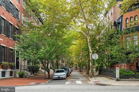 $3,980,000 | 1808 Delancey Place, Philadelphia, PA 19103