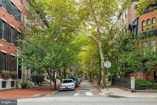 $3,980,000 | 1808 Delancey Place, Philadelphia, PA 19103