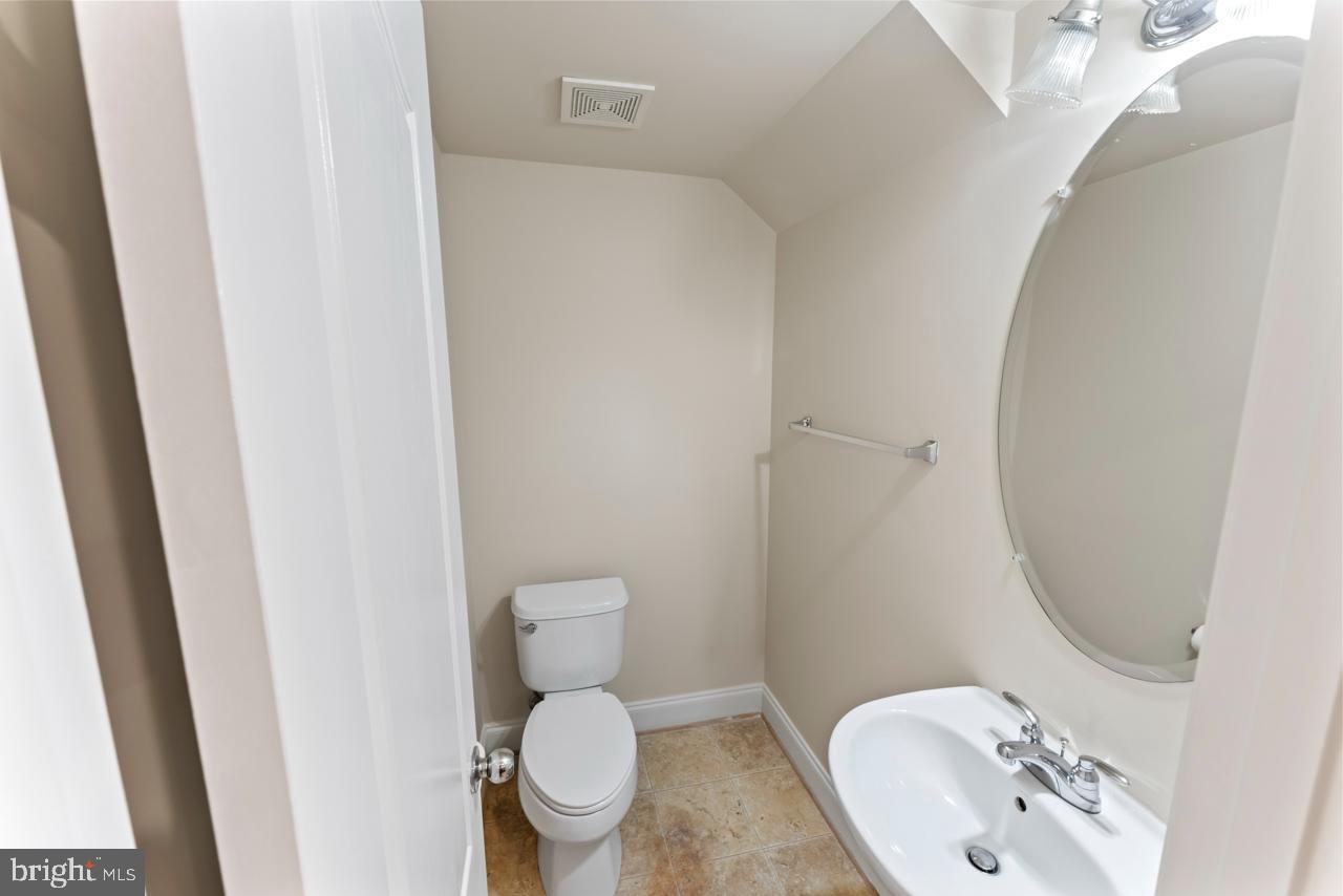 4100 Potomac Highlands Circle Triangle, VA 22172 - Photo 12 of 31