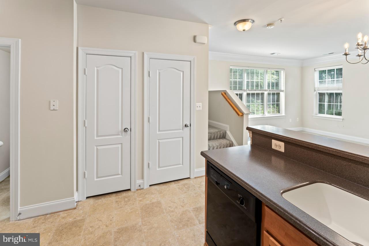 4100 Potomac Highlands Circle Triangle, VA 22172 - Photo 13 of 31