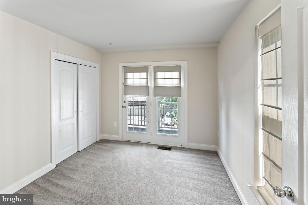 4100 Potomac Highlands Circle Triangle, VA 22172 - Photo 16 of 31