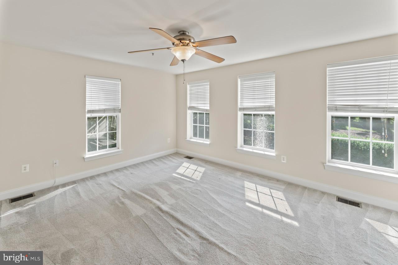 4100 Potomac Highlands Circle Triangle, VA 22172 - Photo 23 of 31