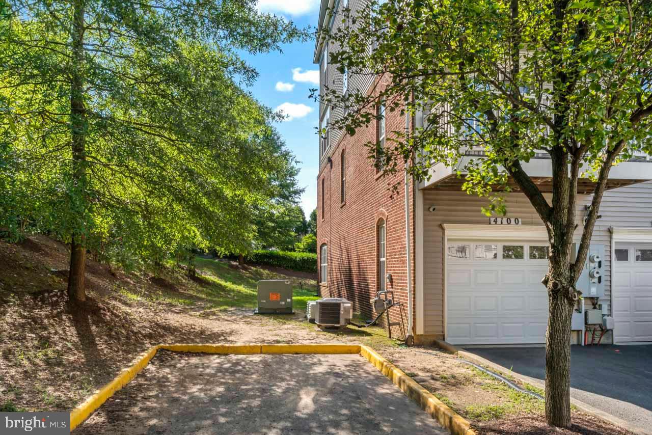 4100 Potomac Highlands Circle Triangle, VA 22172 - Photo 27 of 31