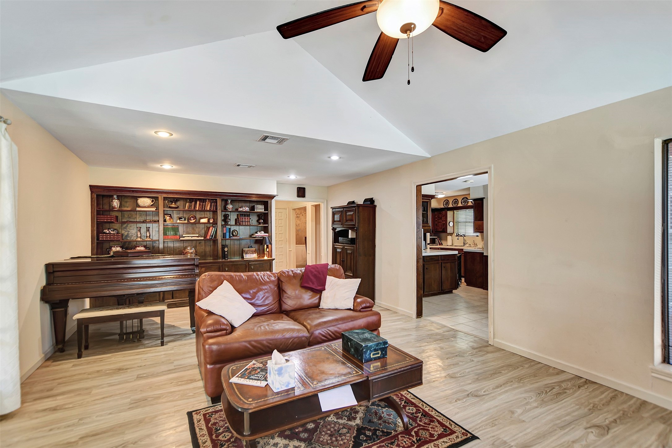 6714 Winkleman Road Houston, TX 77083 - Photo 15 of 46