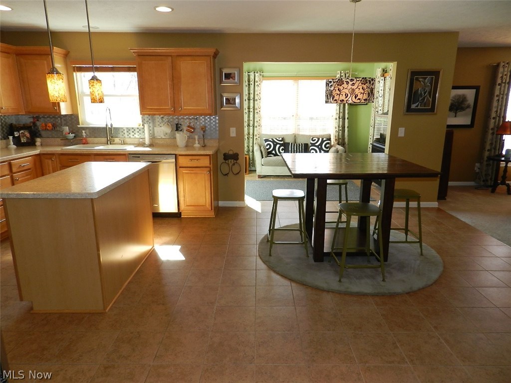3566 Case Road Avon, OH 44011 - Photo 7 of 35
