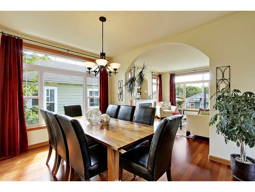 708 North 79th Street Seattle, WA 98103 - Photo 3 of 15 Gallery Image 3