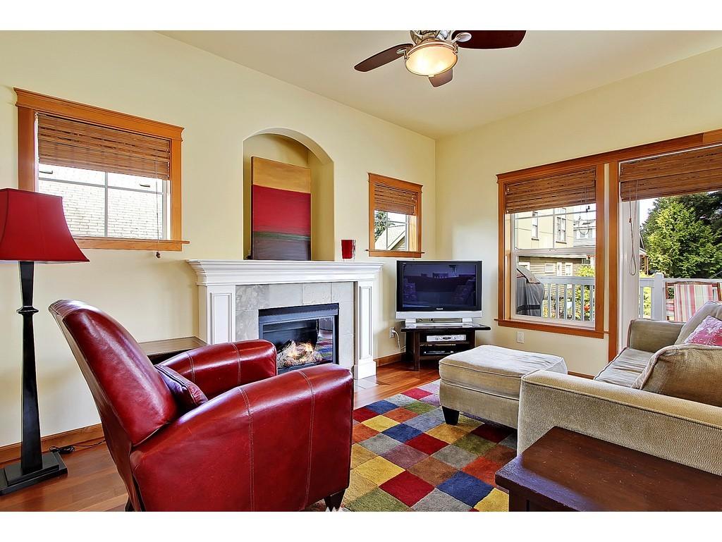 708 North 79th Street Seattle, WA 98103 - Photo 6 of 15 Gallery Image 6