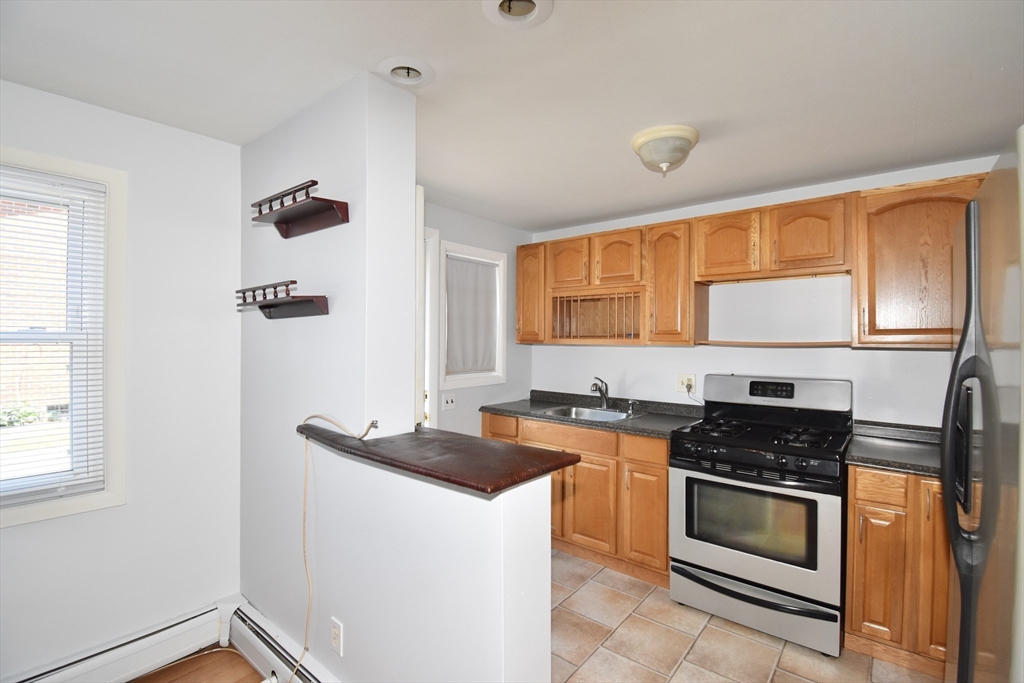 12 Manor Court, Unit 12 Springfield, MA 01118 - Photo 6 of 21