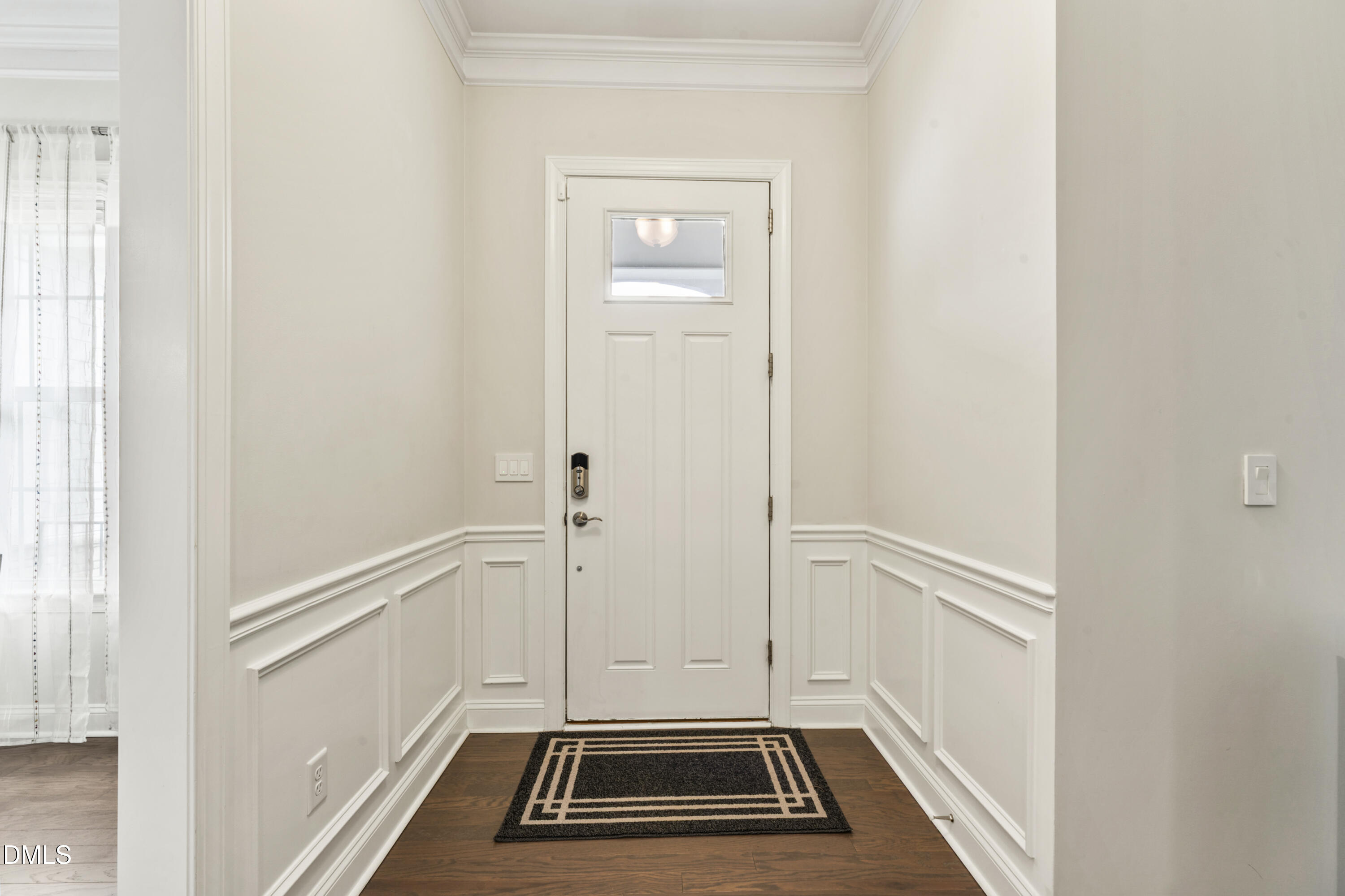 125 Damsire Way Cary, NC 27513 - Photo 7 of 54 Foyer