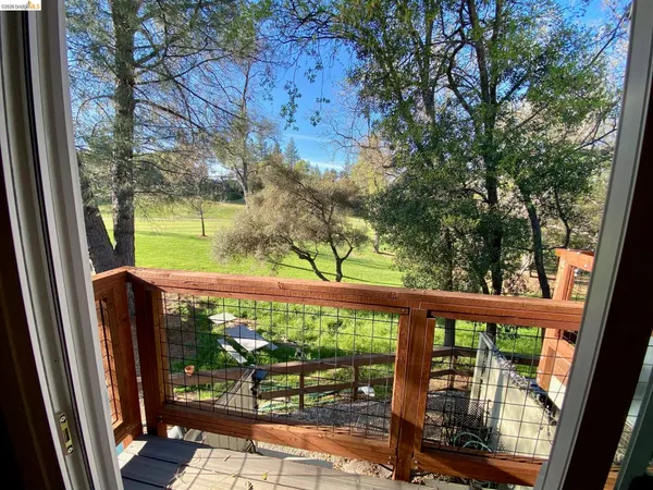 $187,500 | 19080 Dyer Court, Unit 7, Groveland, CA 95321