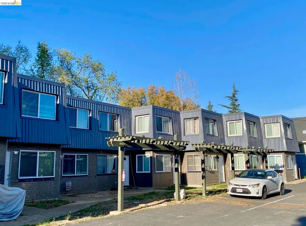 $187,500 | 19080 Dyer Court, Unit 7, Groveland, CA 95321