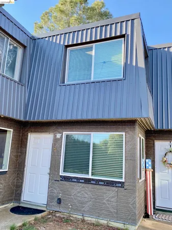 $187,500 | 19080 Dyer Court, Unit 7, Groveland, CA 95321