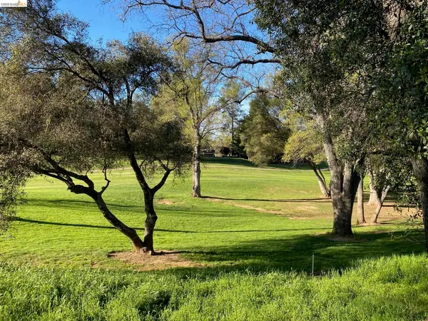 $187,500 | 19080 Dyer Court, Unit 7, Groveland, CA 95321