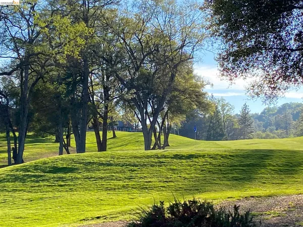 $187,500 | 19080 Dyer Court, Unit 7, Groveland, CA 95321