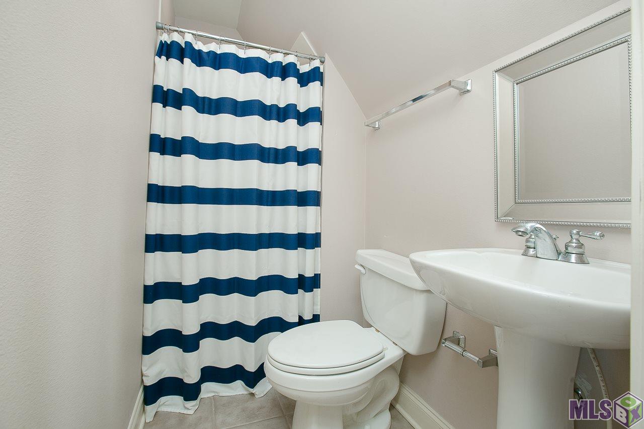 3115 Coates Crossing Baton Rouge, LA 70810 - Photo 29 of 42 Bathroom in Bonus Room/5th Bedroom