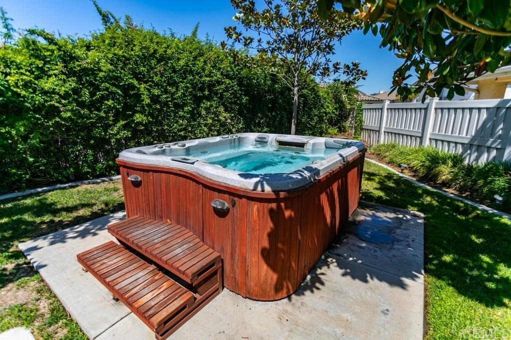 10108 Challenger Court Spring Valley, CA 91978 - Photo 9 of 25 Gallery Image 9