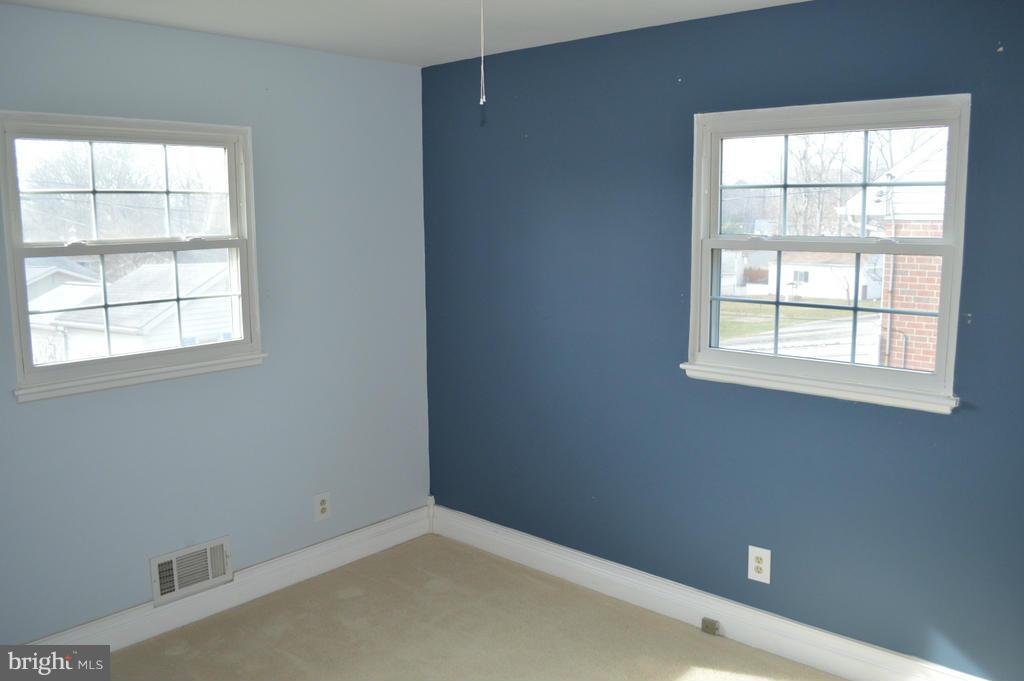 324 Carroll Island Road Baltimore, MD 21220 - Photo 2 of 14 Bedroom (Master)