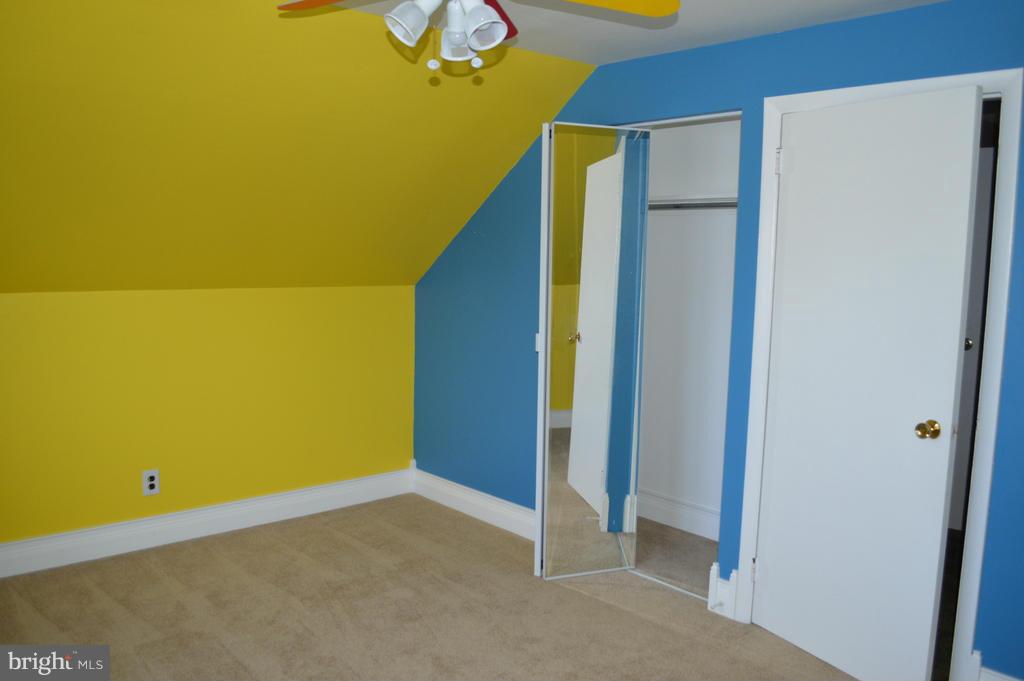 324 Carroll Island Road Baltimore, MD 21220 - Photo 9 of 14 Bedroom