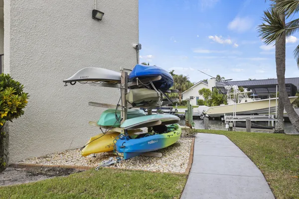 $2,200 | 109 Paradise Harbour Boulevard, Unit 514, North Palm Beach, FL 33408