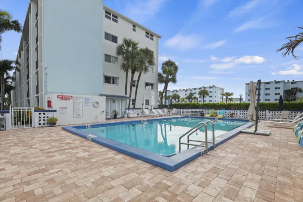 $2,200 | 109 Paradise Harbour Boulevard, Unit 514, North Palm Beach, FL 33408