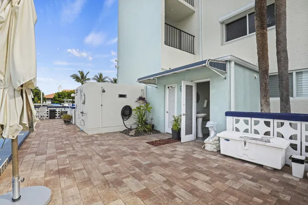 $2,200 | 109 Paradise Harbour Boulevard, Unit 514, North Palm Beach, FL 33408